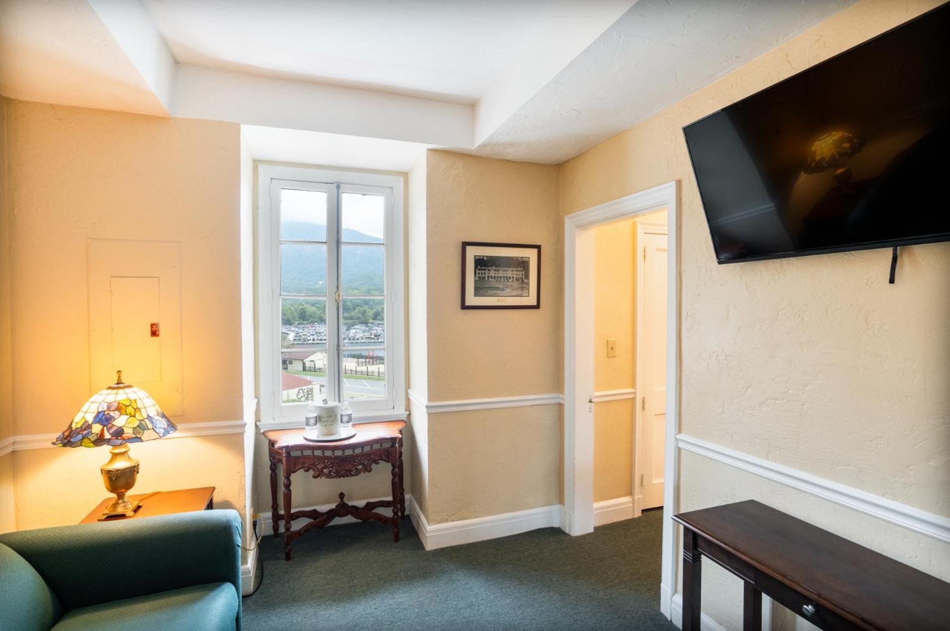 Lake Lure Inn And Spa 외부 사진
